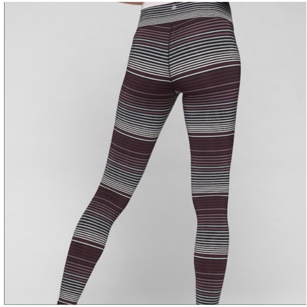 Athleta Womens Striped High Rise Leggings Chaturanga Tight Medium Activewear